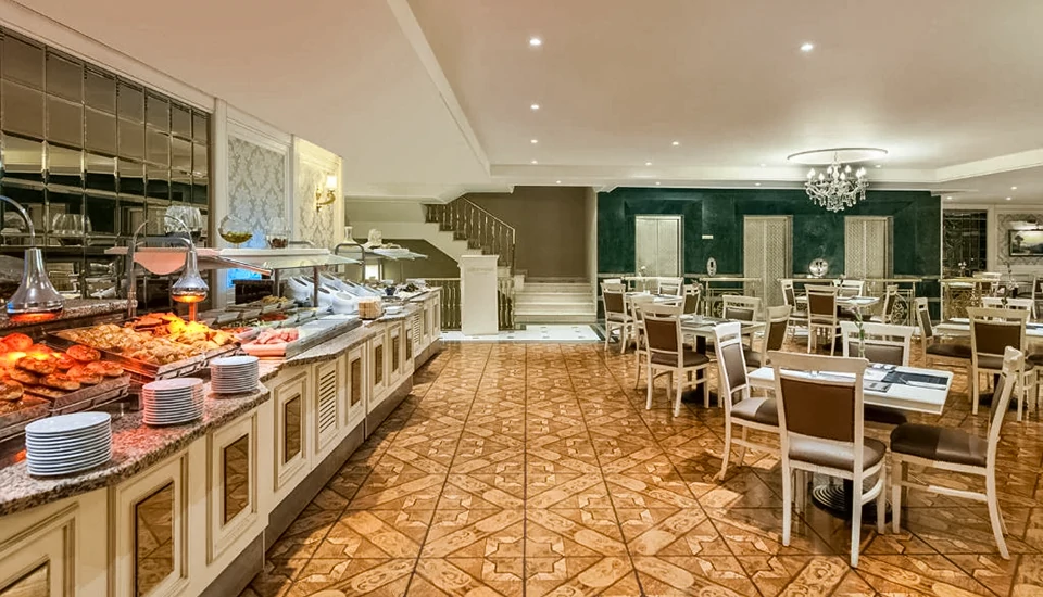 هتل الیت ورد کامفی استانبول